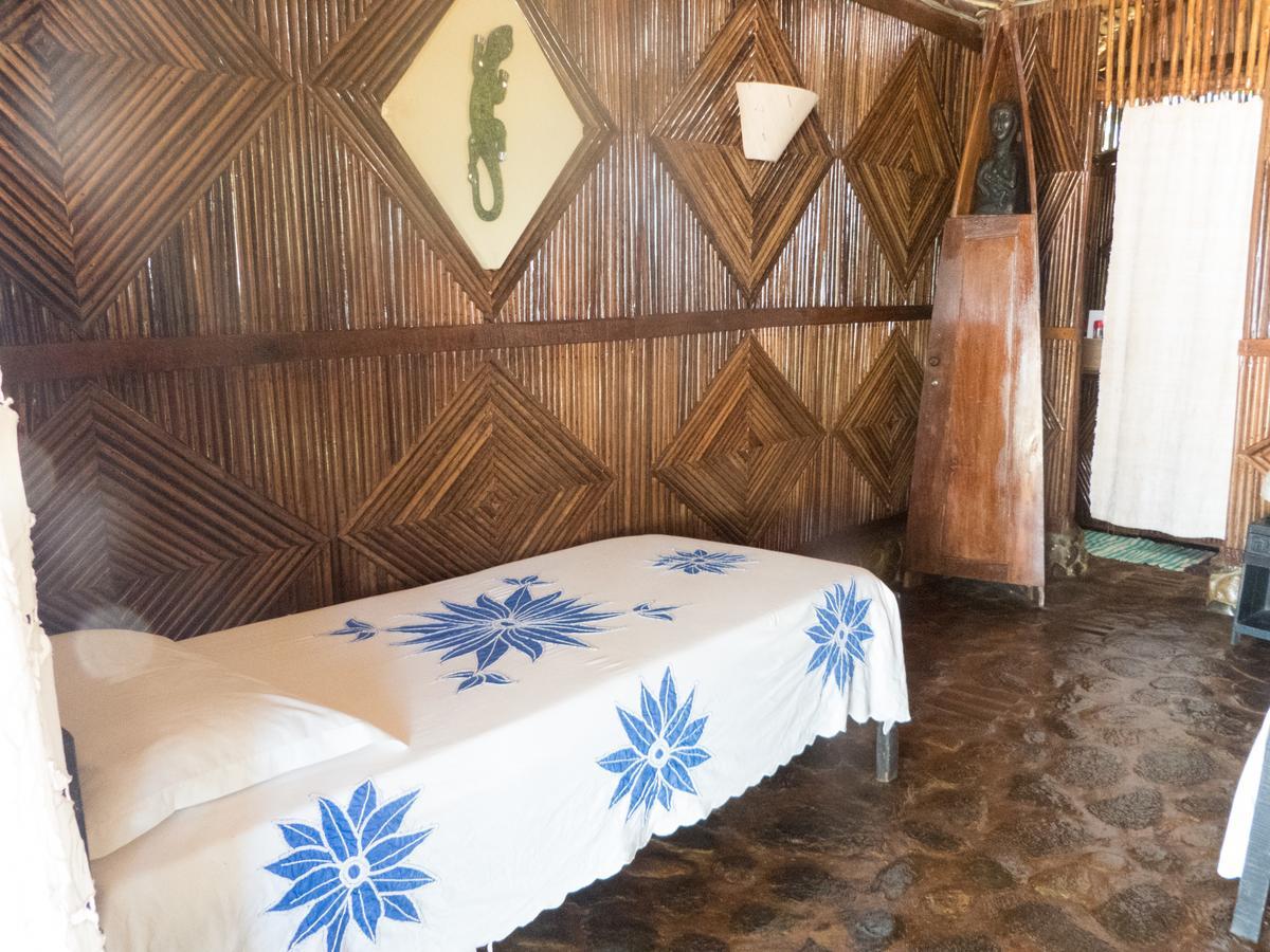 Le Zahir De L'Ile - Iranja Villa Nosy-Be Exterior foto
