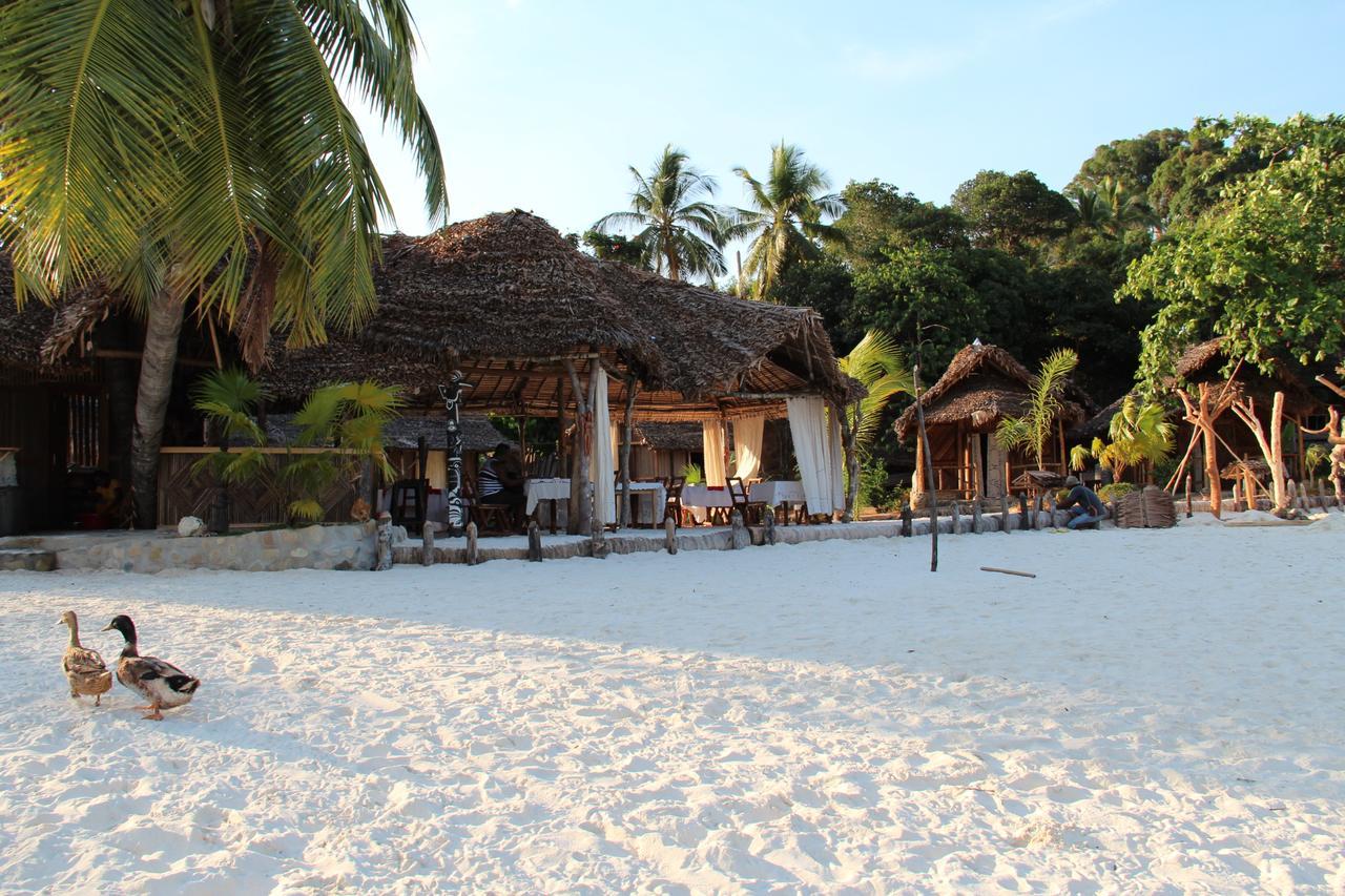 Le Zahir De L'Ile - Iranja Villa Nosy-Be Exterior foto